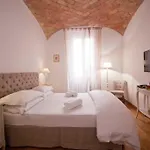La Finestra Sul Colosseo 1 4* Řím
